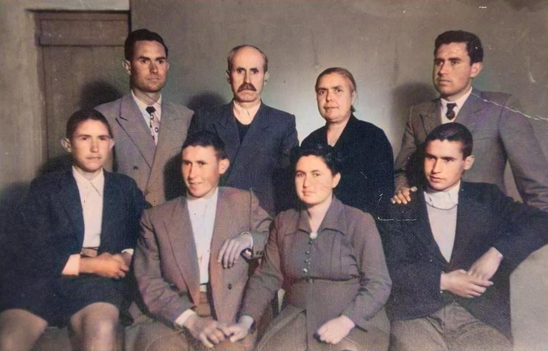 kavakas family